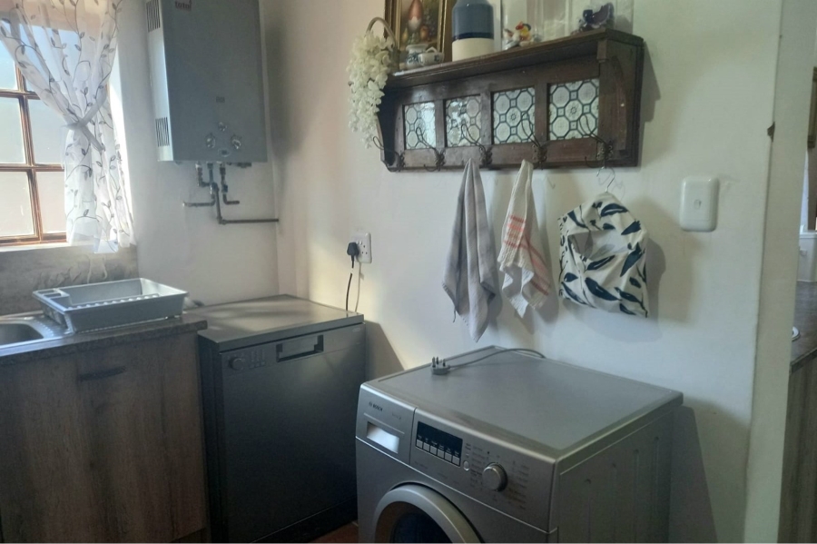 2 Bedroom Property for Sale in Albertinia Western Cape
